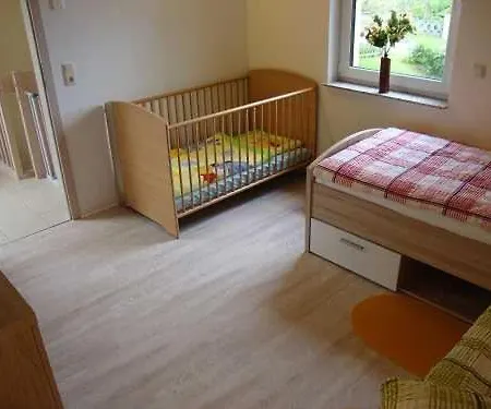 펜션 Doppelferienhaus Am & Wald 크라코프암지