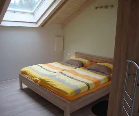 Doppelferienhaus Am & Wald 펜션