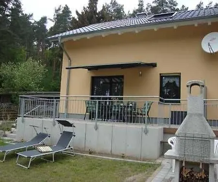 Doppelferienhaus Am & Wald 펜션 *