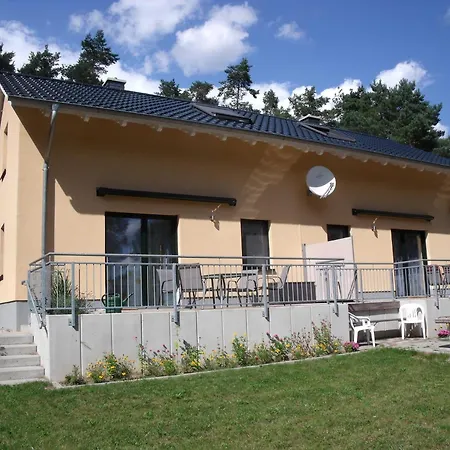 Doppelferienhaus Am & Wald 크라코프암지