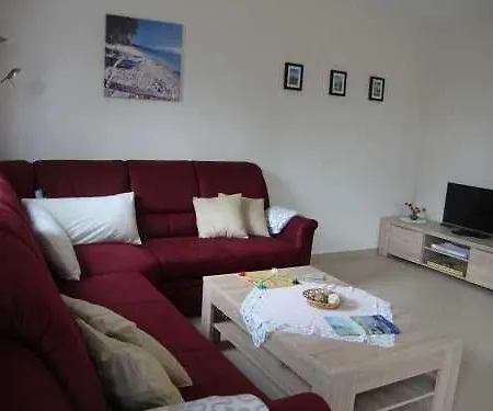 Doppelferienhaus Am & Wald 펜션 크라코프암지